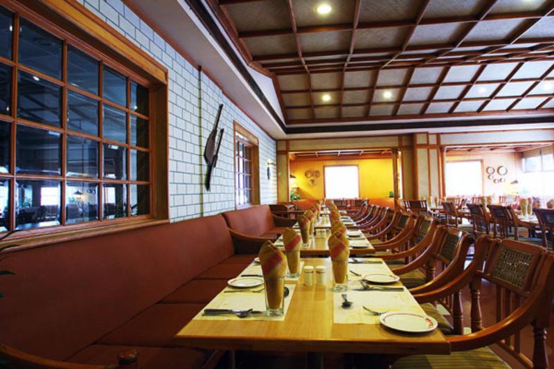 Hotel Abad Plaza Kochi Exterior photo