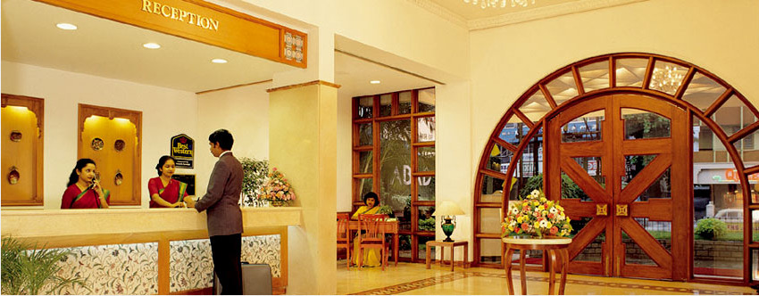 Hotel Abad Plaza Kochi Exterior photo